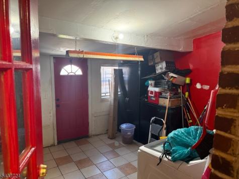 27 Melmore Gardens East Orange NJ 07017