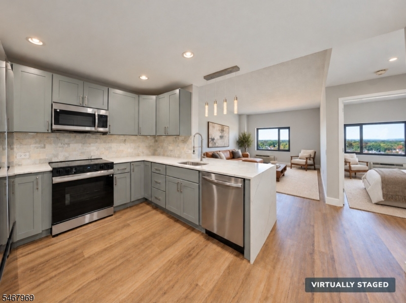 1 Carriage City Plz, 1118 Rahway NJ 07065