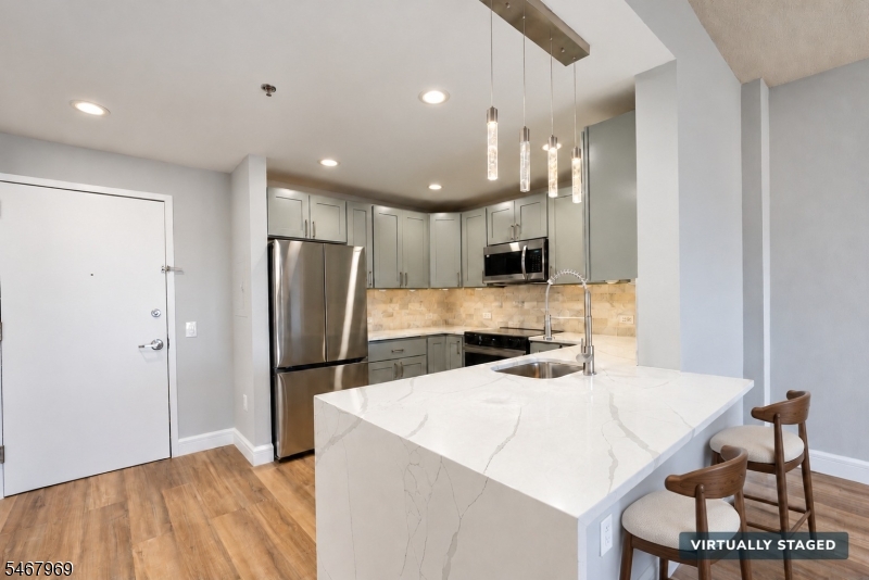 1 Carriage City Plz, 1118 Rahway NJ 07065