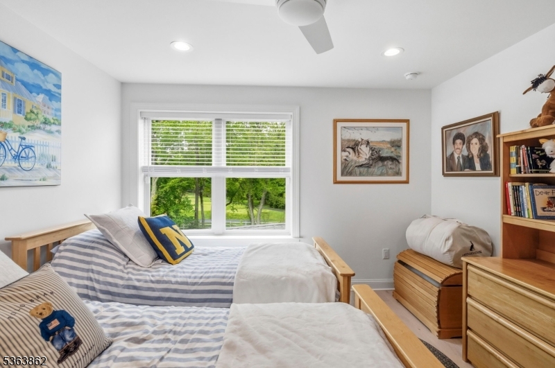 16 Remington Court Howell NJ 07727