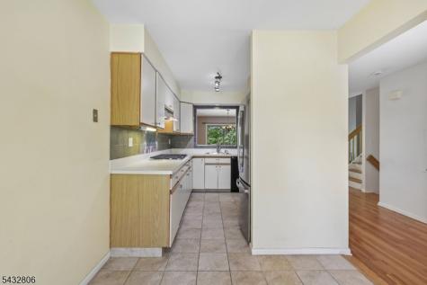 33 Cedarwood Terrace Woodland Park NJ 07424