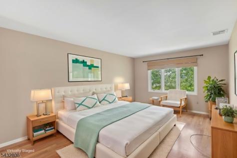 33 Cedarwood Terrace Woodland Park NJ 07424