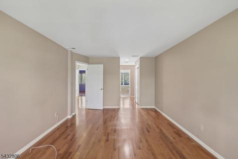 33 Cedarwood Terrace Woodland Park NJ 07424