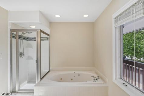 33 Cedarwood Terrace Woodland Park NJ 07424