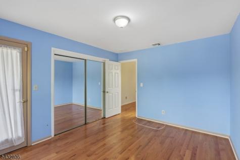 33 Cedarwood Terrace Woodland Park NJ 07424