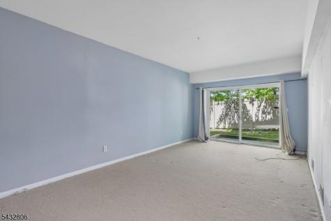 33 Cedarwood Terrace Woodland Park NJ 07424