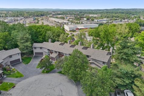 33 Cedarwood Terrace Woodland Park NJ 07424