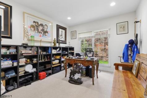 122 White Pine Court Paramus NJ 07652