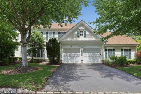122 White Pine Court Paramus NJ 07652