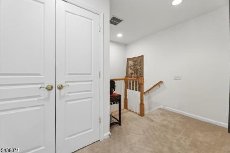 122 White Pine Court Paramus NJ 07652