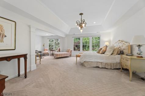 122 White Pine Court Paramus NJ 07652
