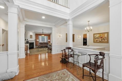 122 White Pine Court Paramus NJ 07652