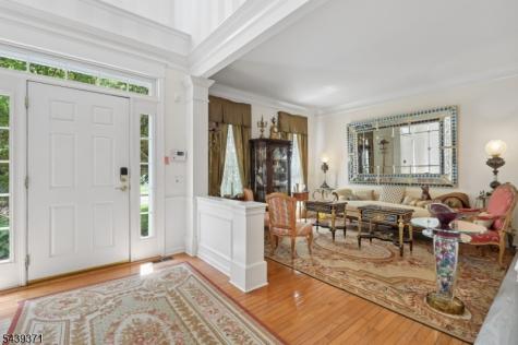 122 White Pine Court Paramus NJ 07652