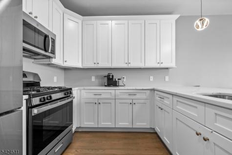 64 Halina Lane Butler NJ 07405