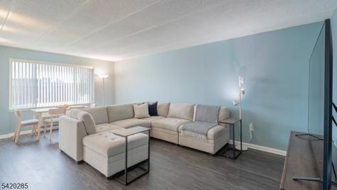 190 Morris Avenue Springfield NJ 07081