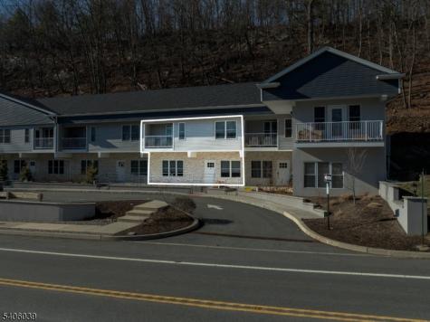 165 Lakeside Road West Milford NJ 07421
