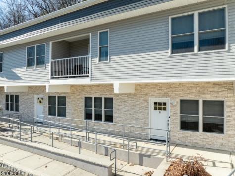 165 Lakeside Road West Milford NJ 07421