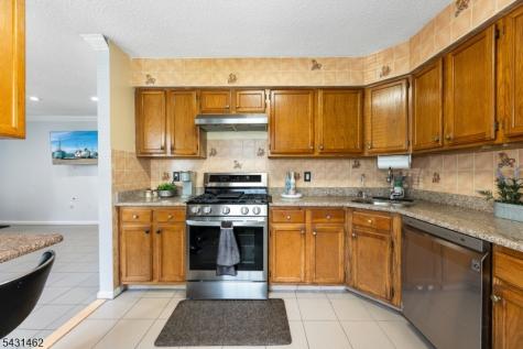 193 Columbus Drive Franklin NJ 08823