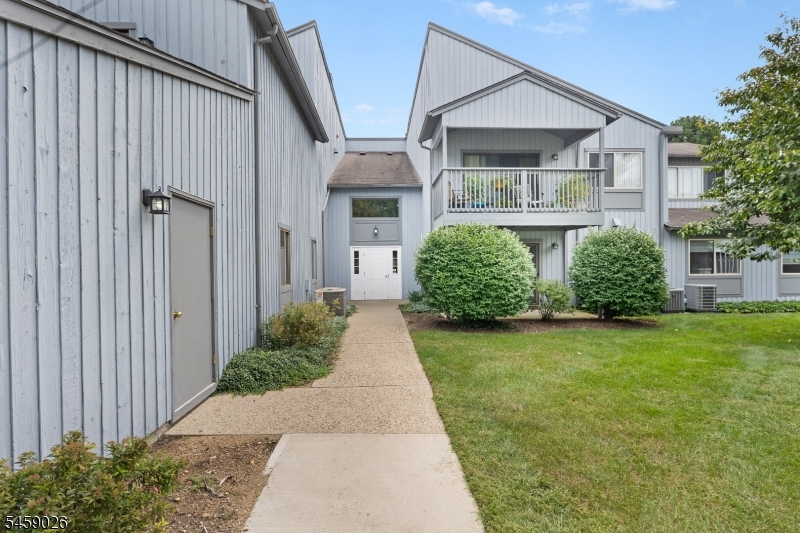 228 Drake Lane Roxbury NJ 07852