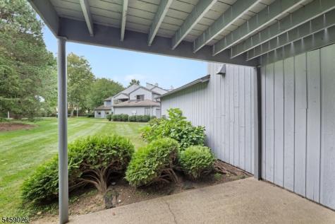 228 Drake Lane Roxbury NJ 07852