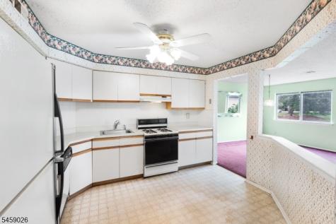 228 Drake Lane Roxbury NJ 07852