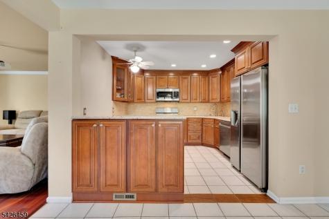 11 Edgefield Drive Parsippany-troy Hills NJ 07950