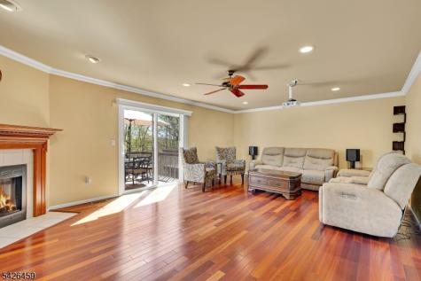 11 Edgefield Drive Parsippany-troy Hills NJ 07950