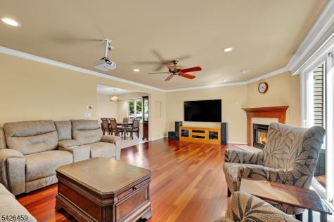 11 Edgefield Drive Parsippany-troy Hills NJ 07950