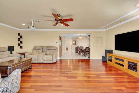 11 Edgefield Drive Parsippany-troy Hills NJ 07950