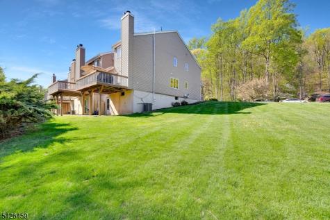 11 Edgefield Drive Parsippany-troy Hills NJ 07950