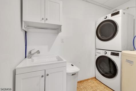 11 Edgefield Drive Parsippany-troy Hills NJ 07950