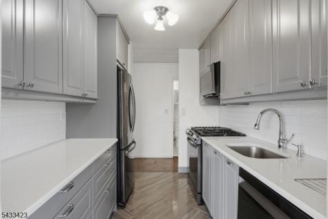 275 Prospect Street East Orange NJ 07017
