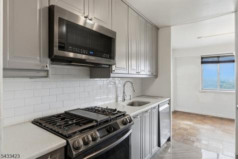 275 Prospect Street East Orange NJ 07017