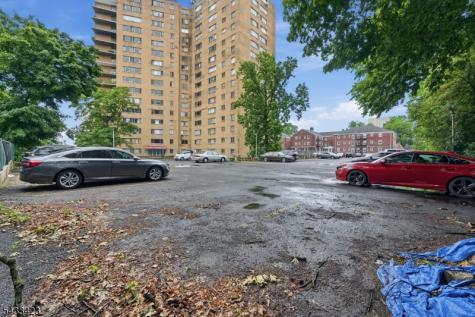 275 Prospect Street East Orange NJ 07017