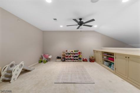 277 Winthrop Drive Butler NJ 07405