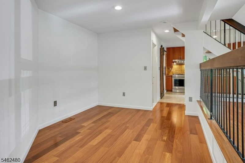 150 Firethorne Trl Ondo Bernards NJ 07920