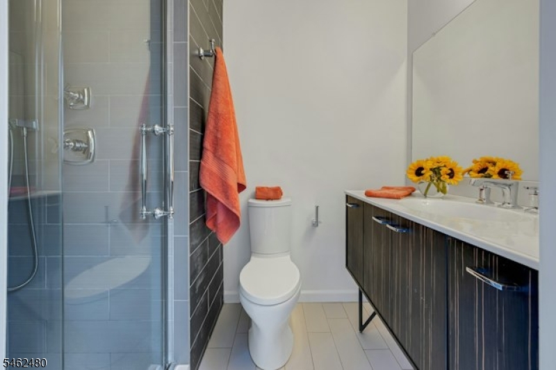 150 Firethorne Trl Ondo Bernards NJ 07920