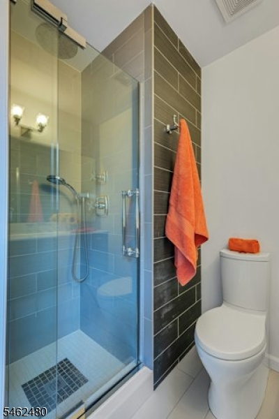 150 Firethorne Trl Ondo Bernards NJ 07920