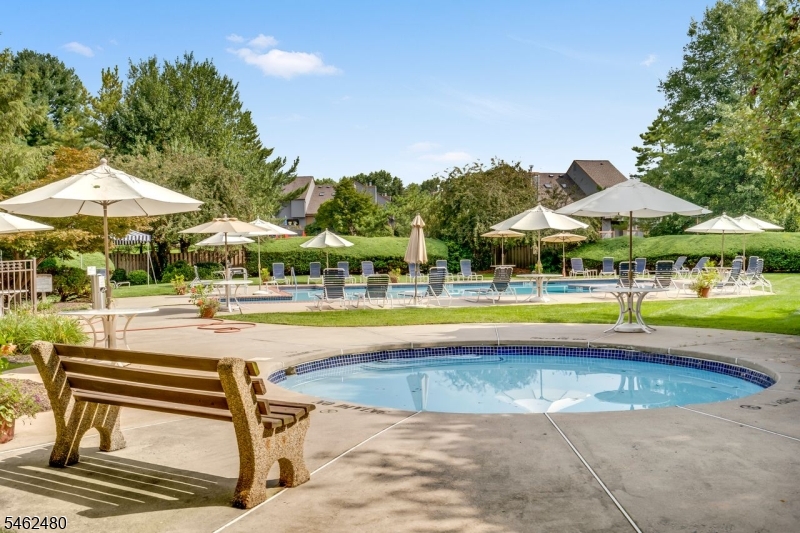 150 Firethorne Trl Ondo Bernards NJ 07920