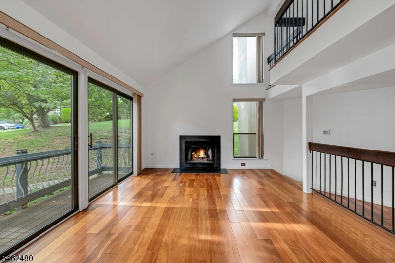150 Firethorne Trl Ondo Bernards NJ 07920