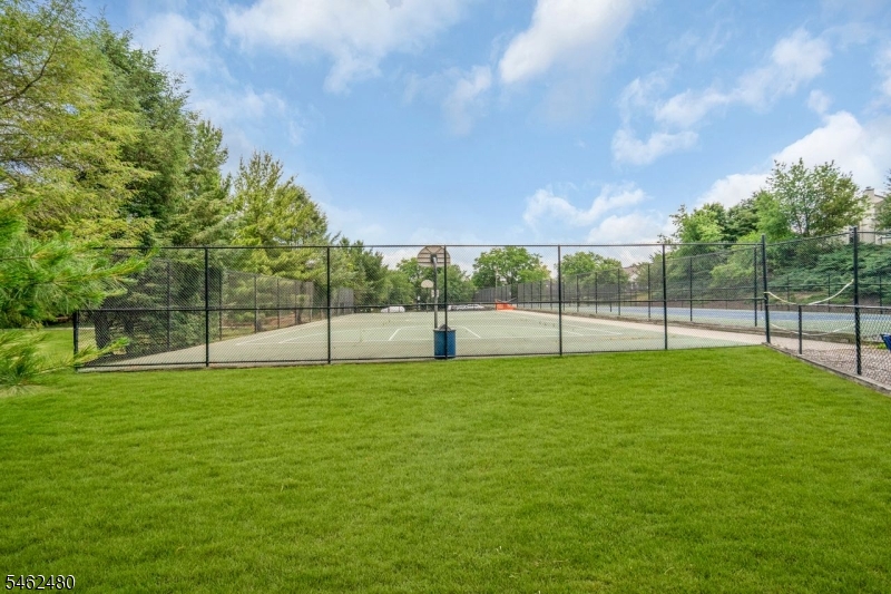 150 Firethorne Trl Ondo Bernards NJ 07920
