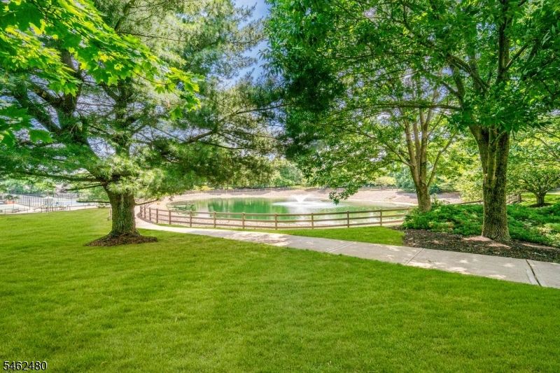 150 Firethorne Trl Ondo Bernards NJ 07920