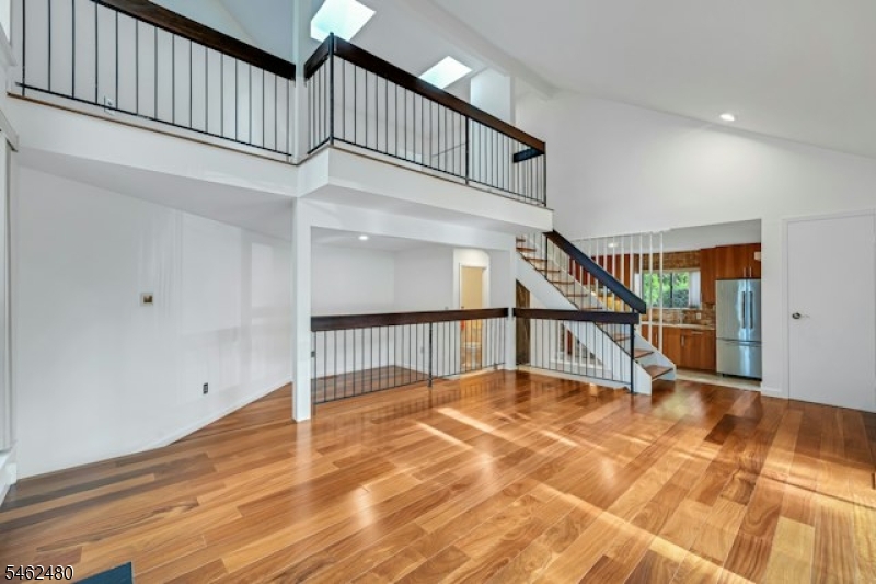 150 Firethorne Trl Ondo Bernards NJ 07920