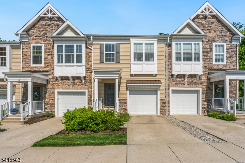 18 Bahr Circle Verona NJ 07044