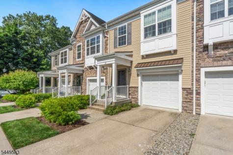 18 Bahr Circle Verona NJ 07044