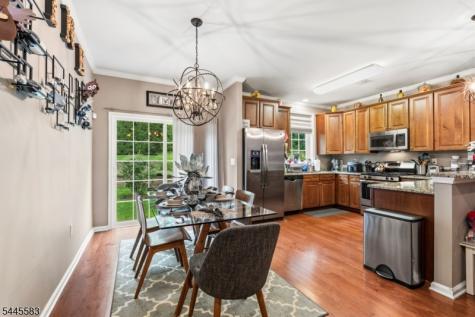 18 Bahr Circle Verona NJ 07044