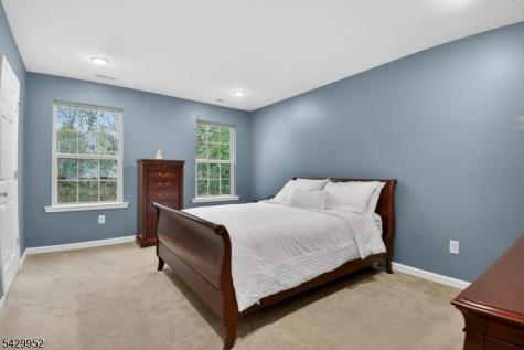 104 Albert Court Randolph NJ 07869