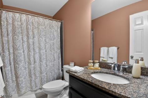 104 Albert Court Randolph NJ 07869