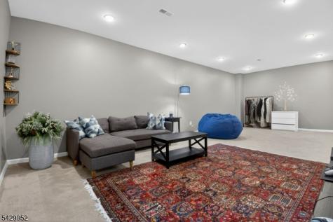 104 Albert Court Randolph NJ 07869