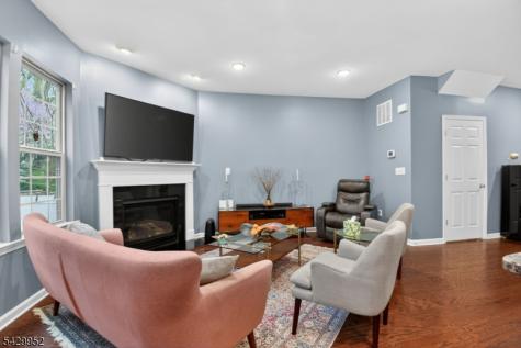 104 Albert Court Randolph NJ 07869